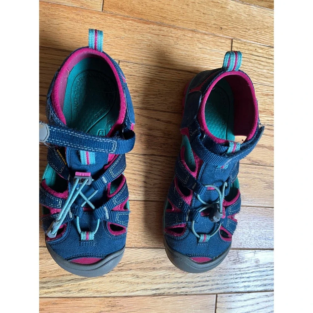 Keen Seacamp II CNX Blue Pink Teal Hybrid Sandals Kids Size 4 US